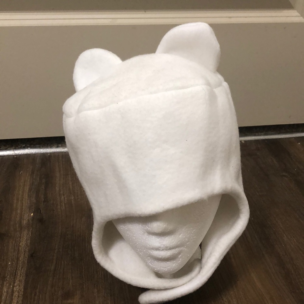 Felt hat with cat ears